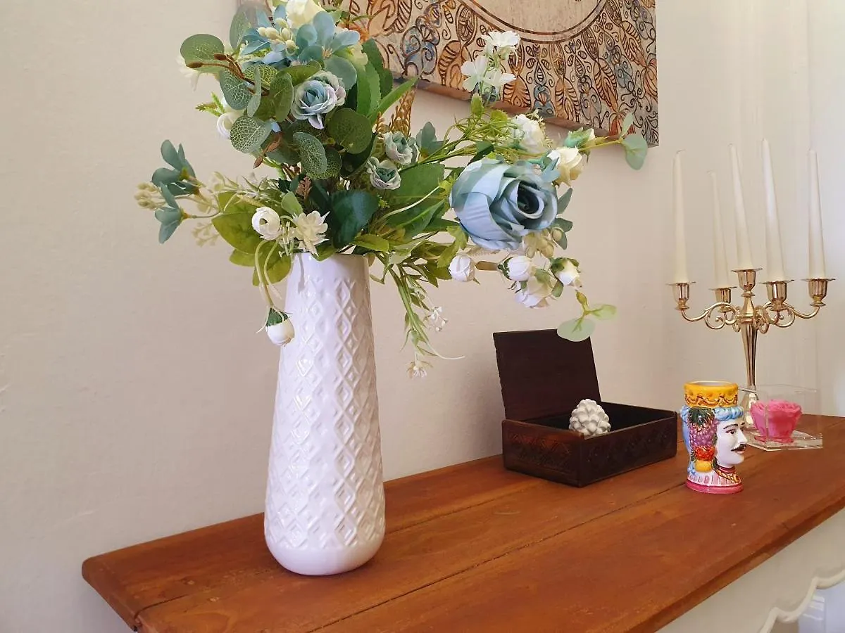 Donna Carmela Apartment Palermo