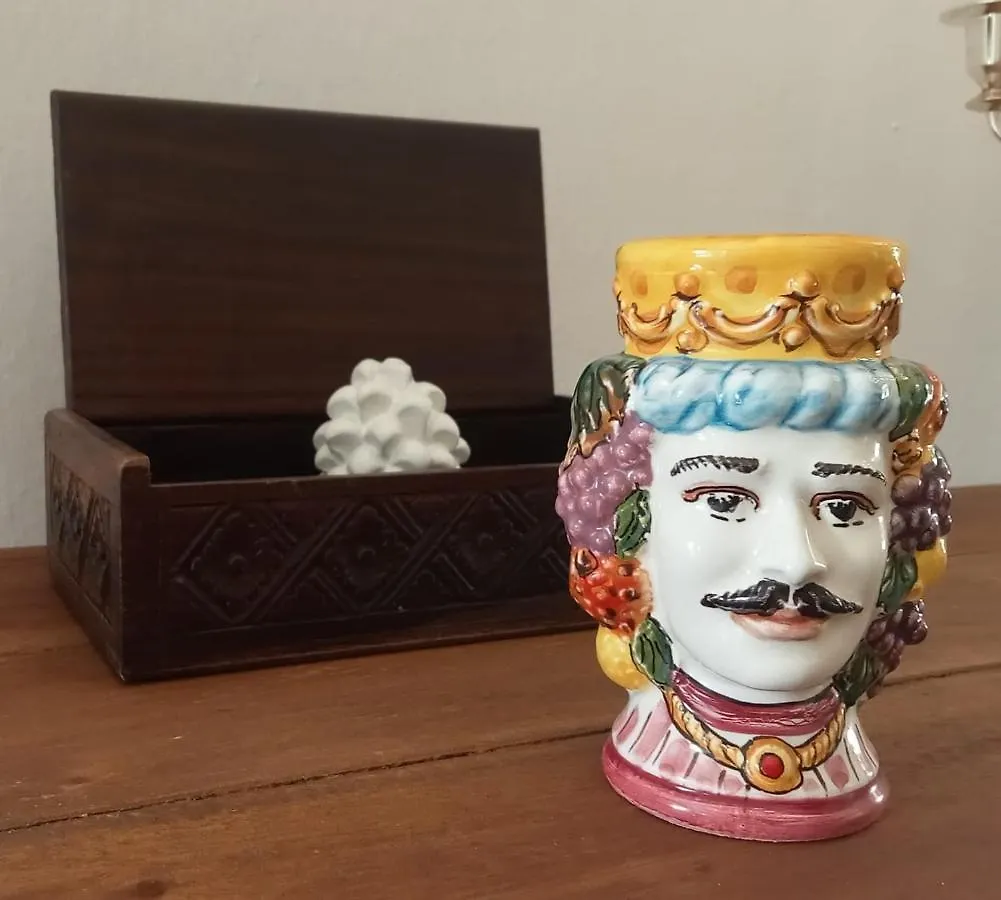 Donna Carmela Apartment Palermo
